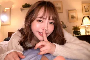 Chồng yêu mãi xem chứng khoán, Cô vợ sang phòng khác cho bạn Anh xã địt